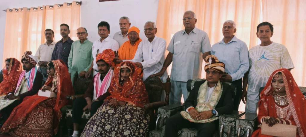 मानव सेवा संघ में जरूरतमंद परिवारों की पांच कन्याओं का विवाह संपन्न